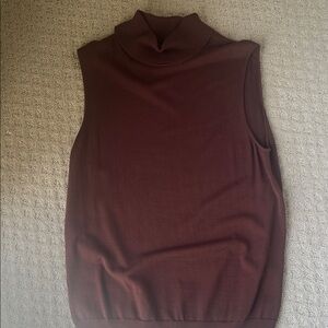 Lafayette 143 brown sleeveless turtleneck. Size M never worn.